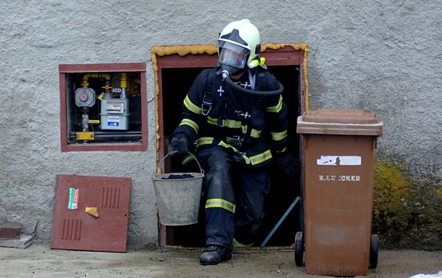 Hasici abertamy 08 04 2015 031