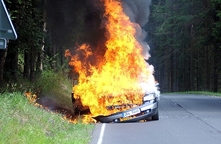 Pozar automobilu 004